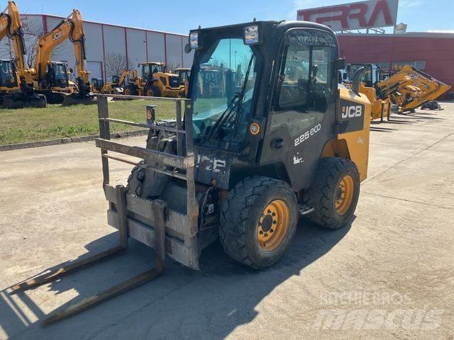 JCB 225 Мини-погрузчики