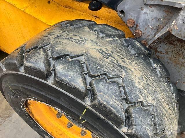 JCB 225 Мини-погрузчики