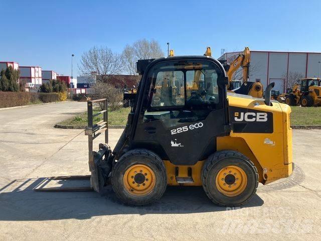 JCB 225 Мини-погрузчики