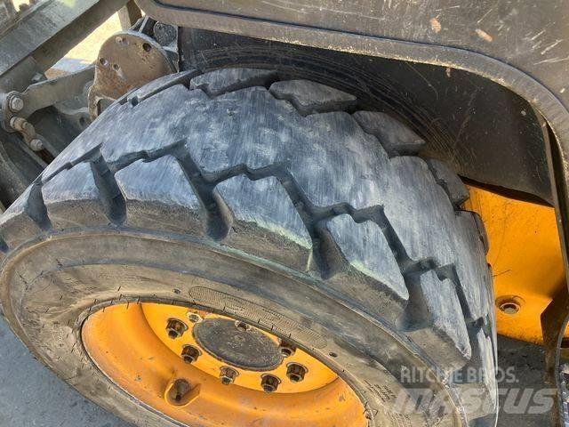 JCB 225 Мини-погрузчики