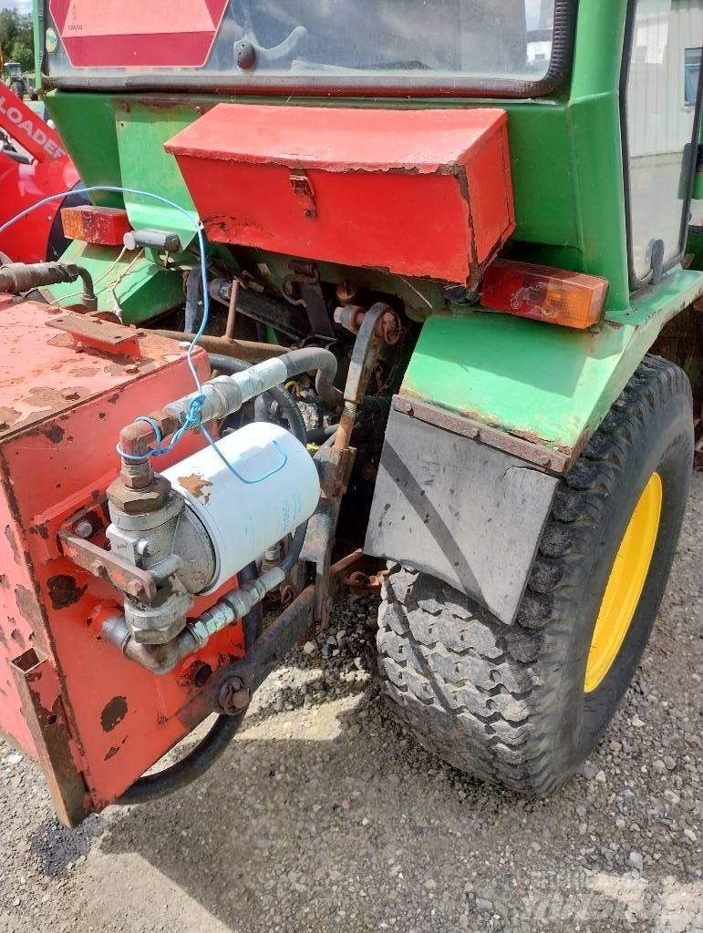 John Deere 955 Коммунальные тракторы