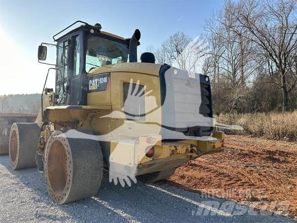 CAT 924K Фронтальные погрузчики