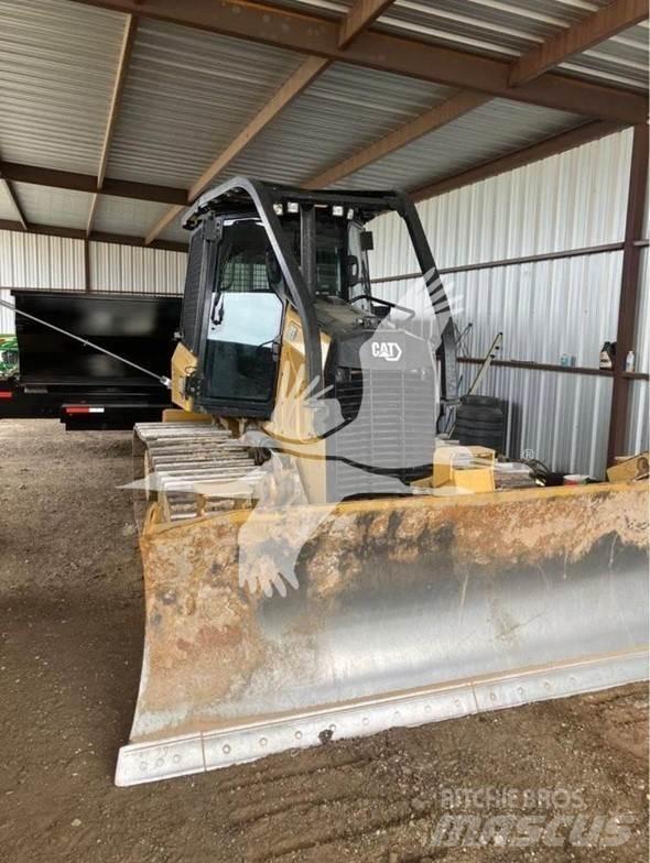 CAT D3 Гусеничные бульдозеры