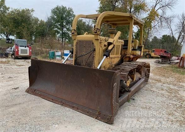 CAT D6C Гусеничные бульдозеры
