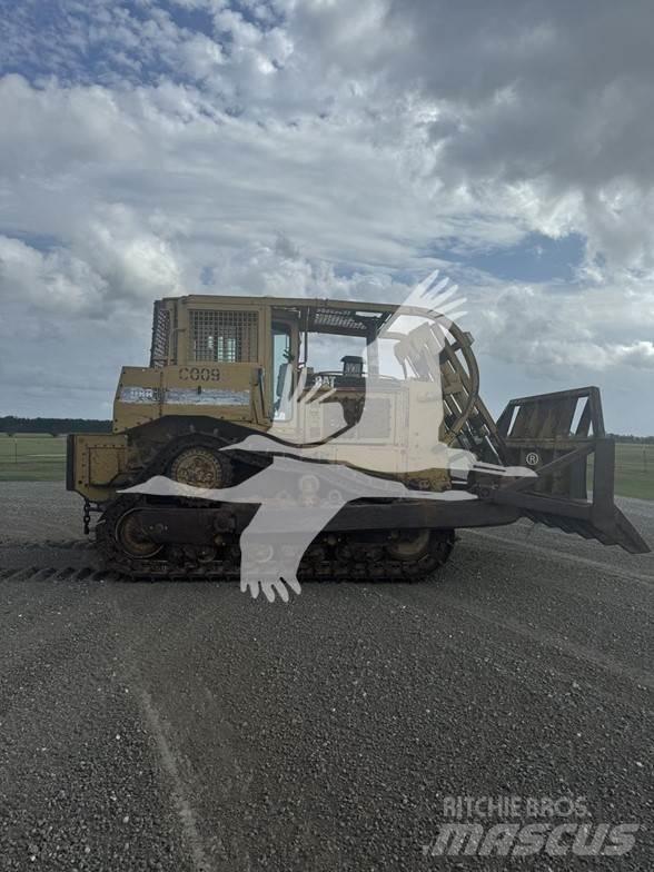 CAT D8R Гусеничные бульдозеры