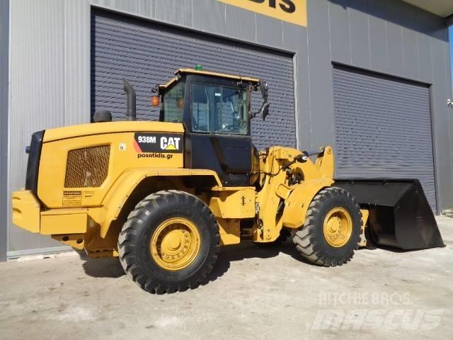 CAT 938M Фронтальные погрузчики
