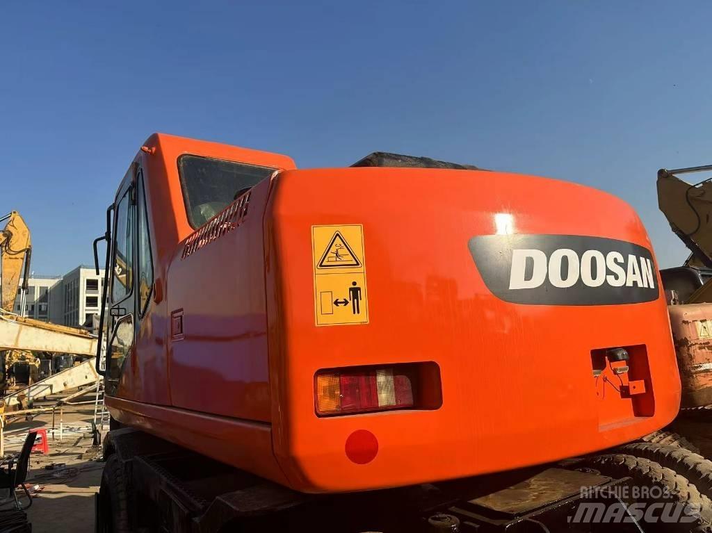 Doosan 150 W-7 Колёсные экскаваторы