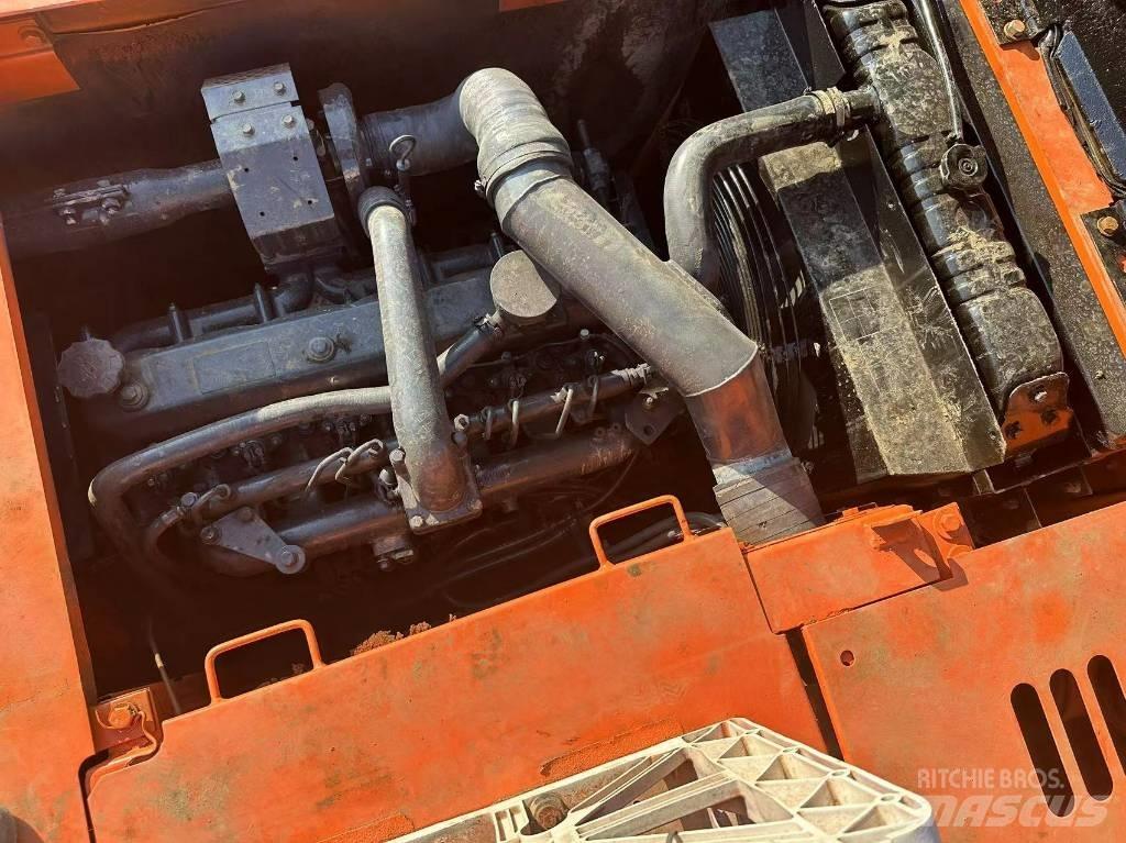 Doosan 150 W-7 Колёсные экскаваторы