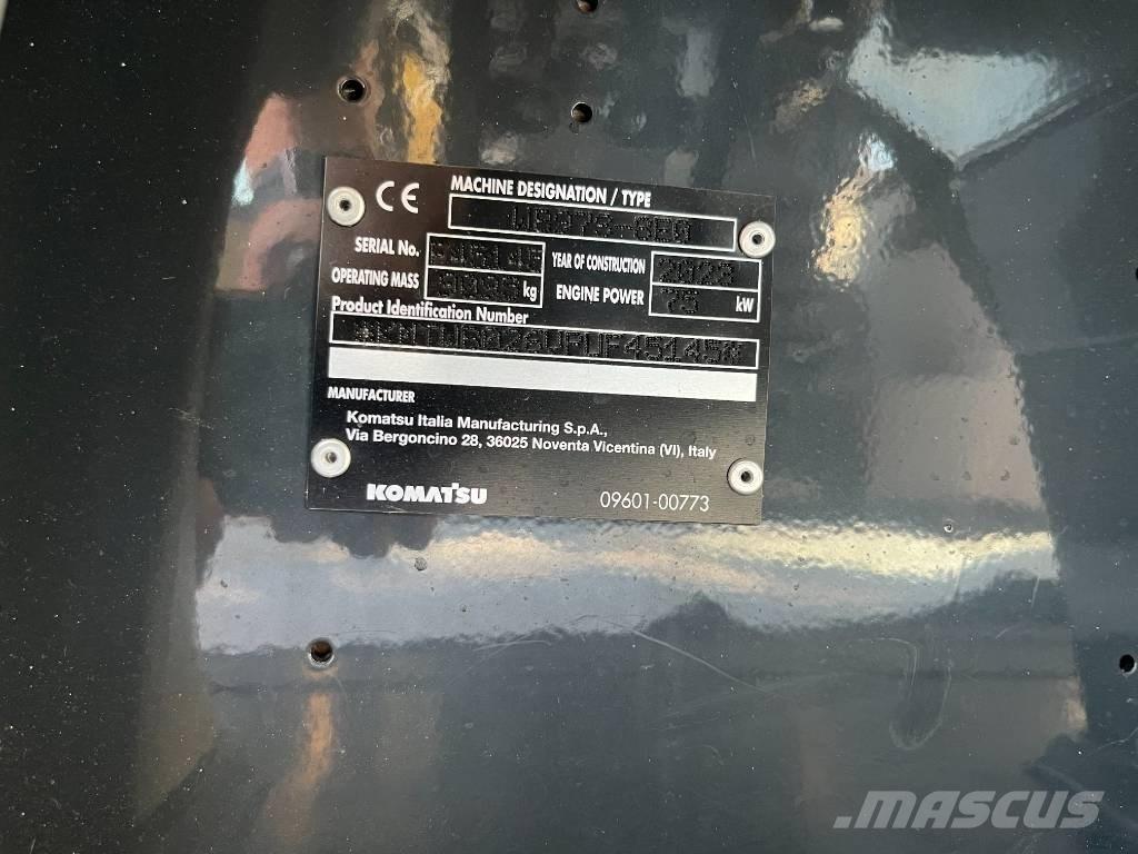 Komatsu WB 97 S-8 Экскаваторы-погрузчики