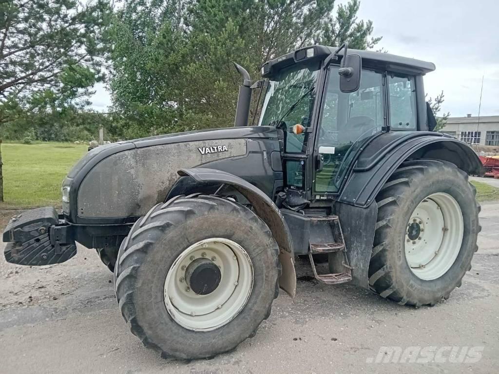 Valtra T 171 Трактора