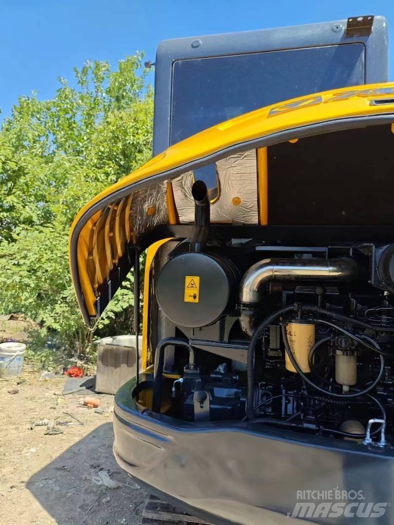 XCMG XE 60 DA Гусеничные экскаваторы