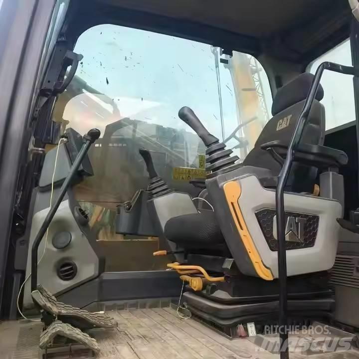CAT CAT320GC Малые экскаваторы 7т-12т