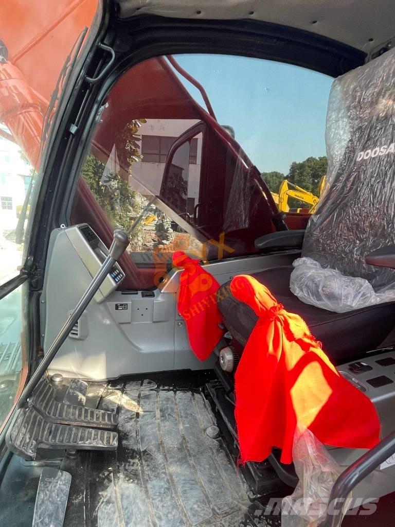 Doosan DX 225 LCA Гусеничные экскаваторы