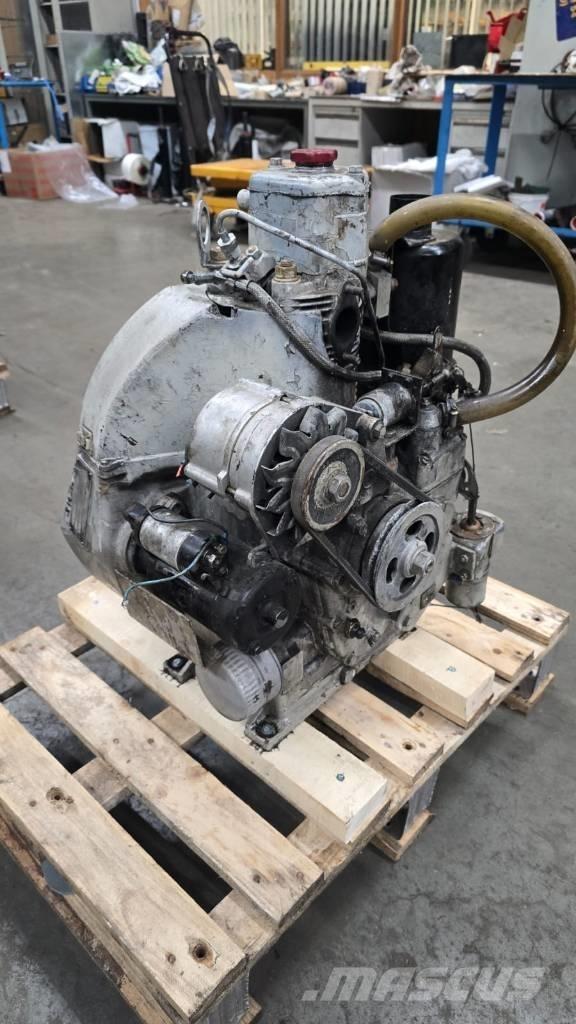 Deutz F1L210D Двигатели