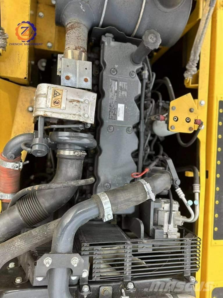 Komatsu PC 240-8 Гусеничные экскаваторы