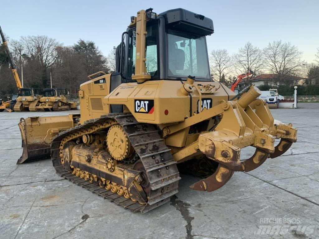 CAT D 6 N XL Гусеничные бульдозеры