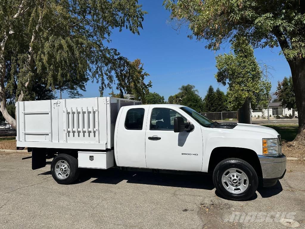 Chevrolet 2500 HD Бортовые фургоны