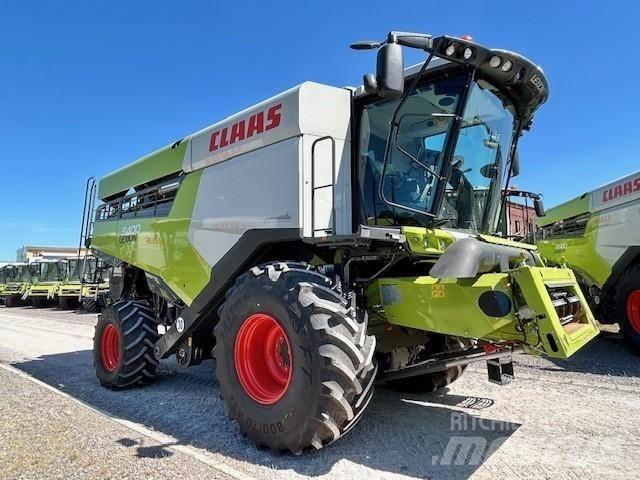 CLAAS LEXION 5400 Зерноуборочные комбайны