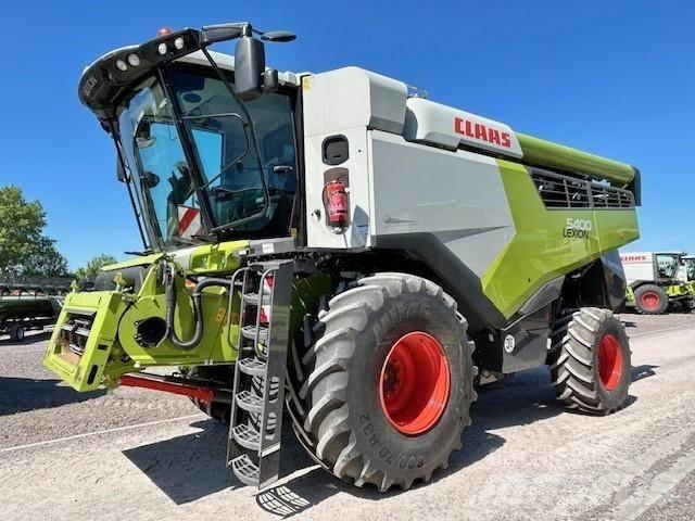 CLAAS LEXION 5400 Зерноуборочные комбайны