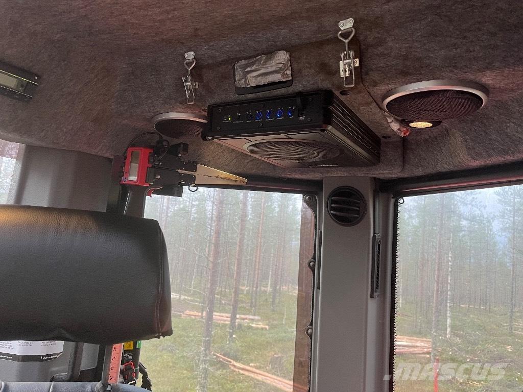 Komatsu 931 Харвестеры