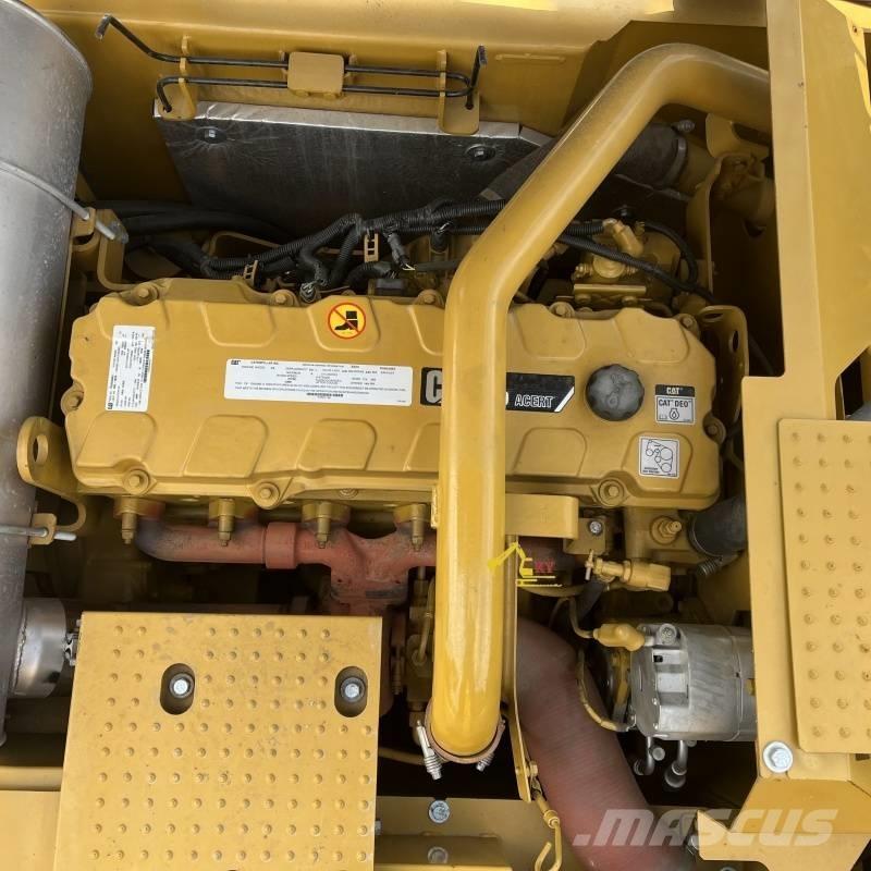 CAT 330D2L Гусеничные экскаваторы