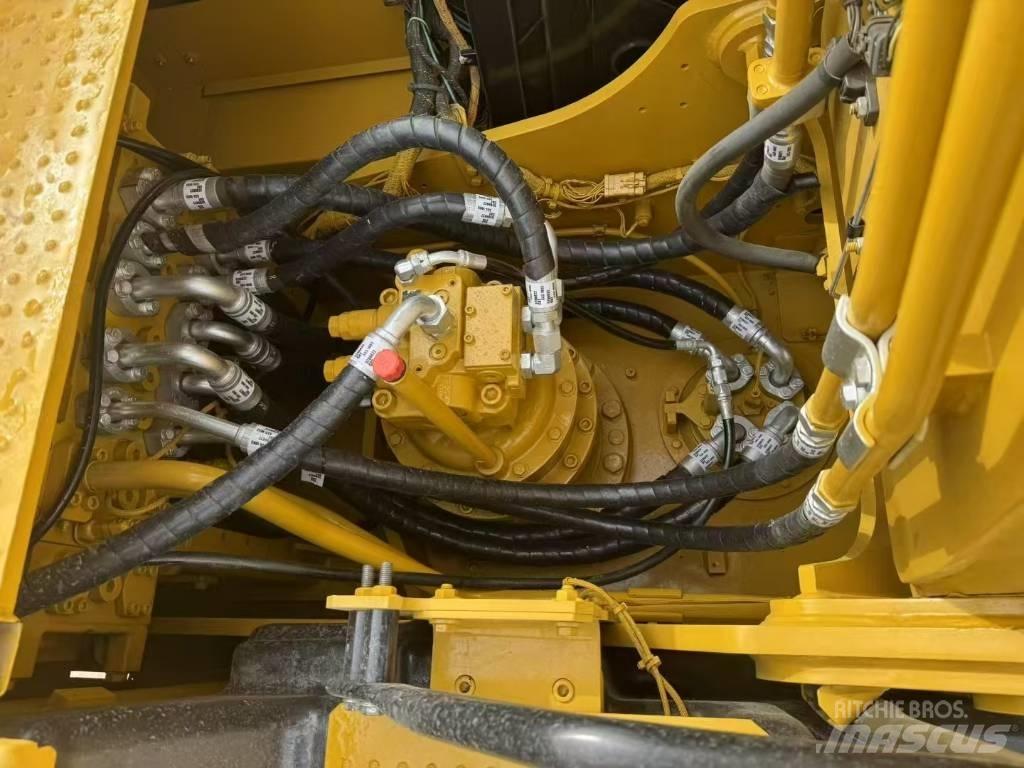 CAT 323GC Гусеничные экскаваторы