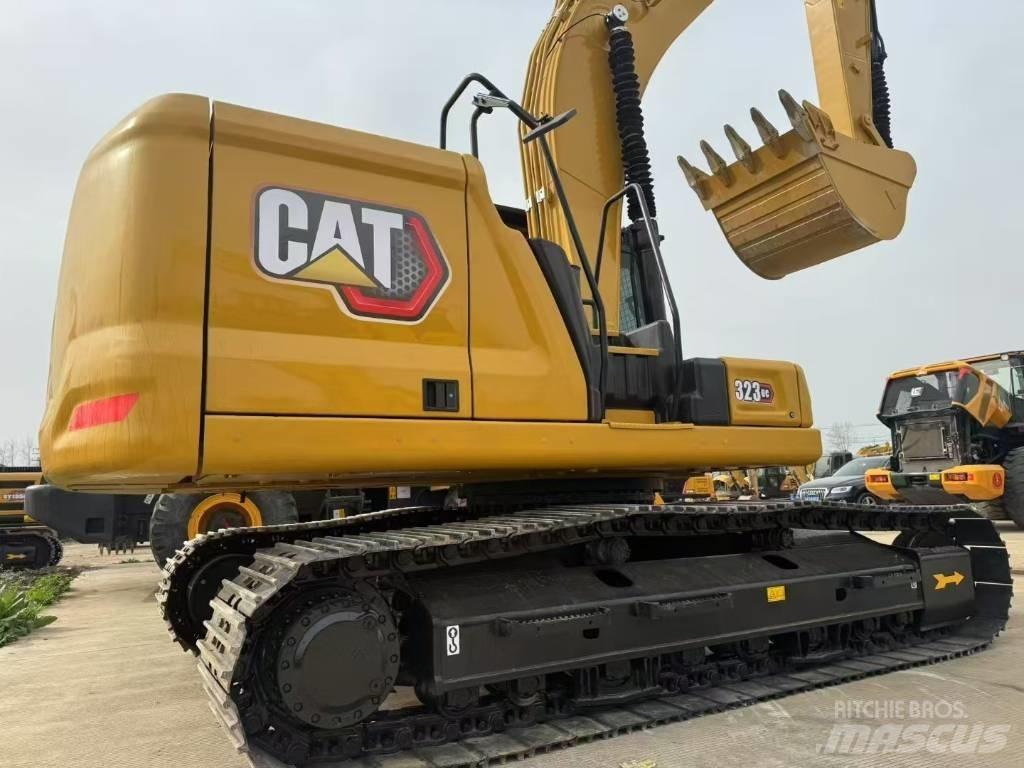 CAT 323GC Гусеничные экскаваторы