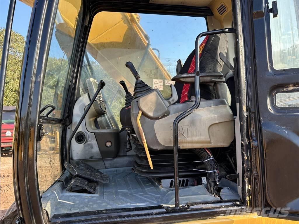 CAT 320 D Гусеничные экскаваторы