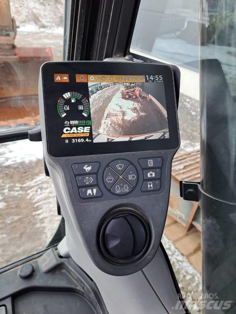 CASE CX 250 D Гусеничные экскаваторы