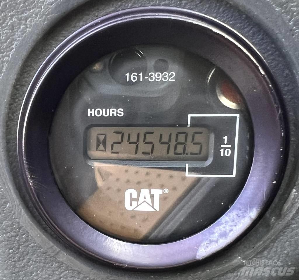 CAT 938 G Фронтальные погрузчики