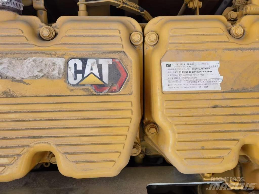 CAT 374 Гусеничные экскаваторы