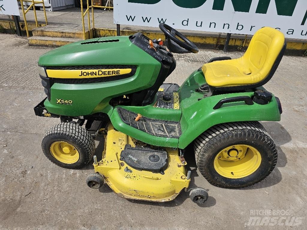 John Deere X 540 Коммунальные тракторы