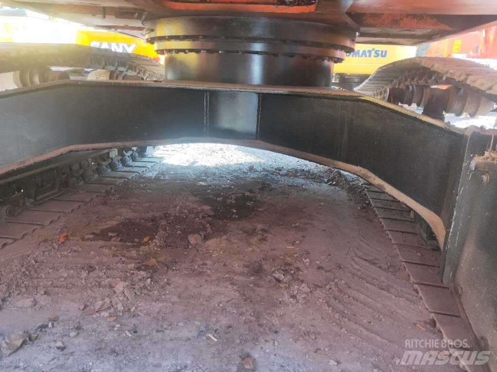 Doosan DH220LC-7 Гусеничные экскаваторы