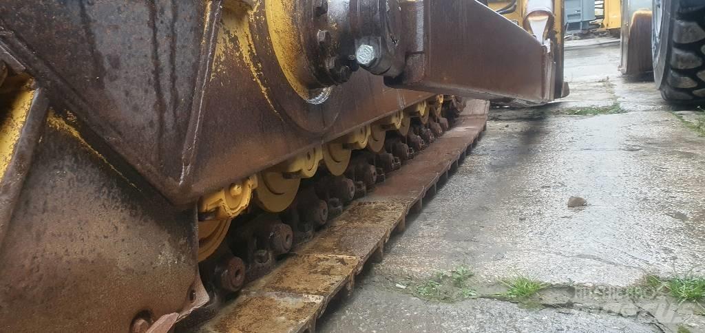 CAT D 6 T XL Гусеничные бульдозеры