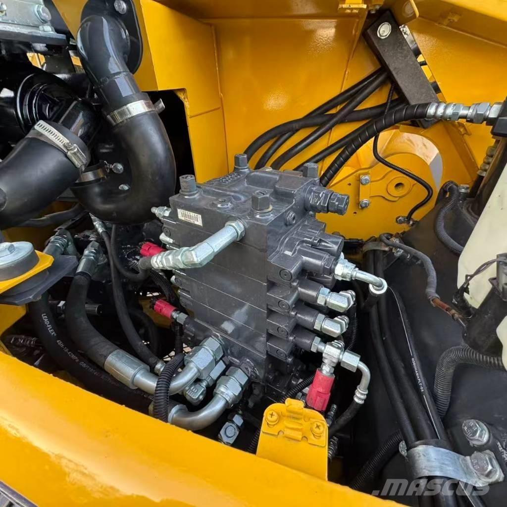 Komatsu PC 78 US Малые экскаваторы 7т-12т