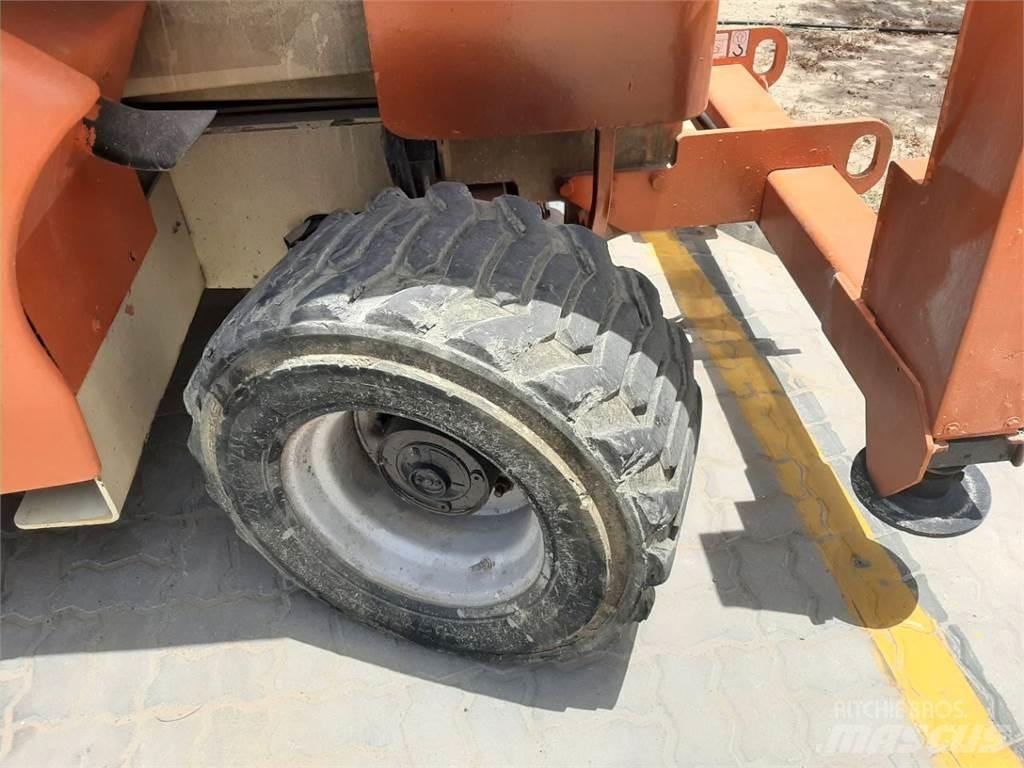 JLG 3394RT Ножничные подъемники