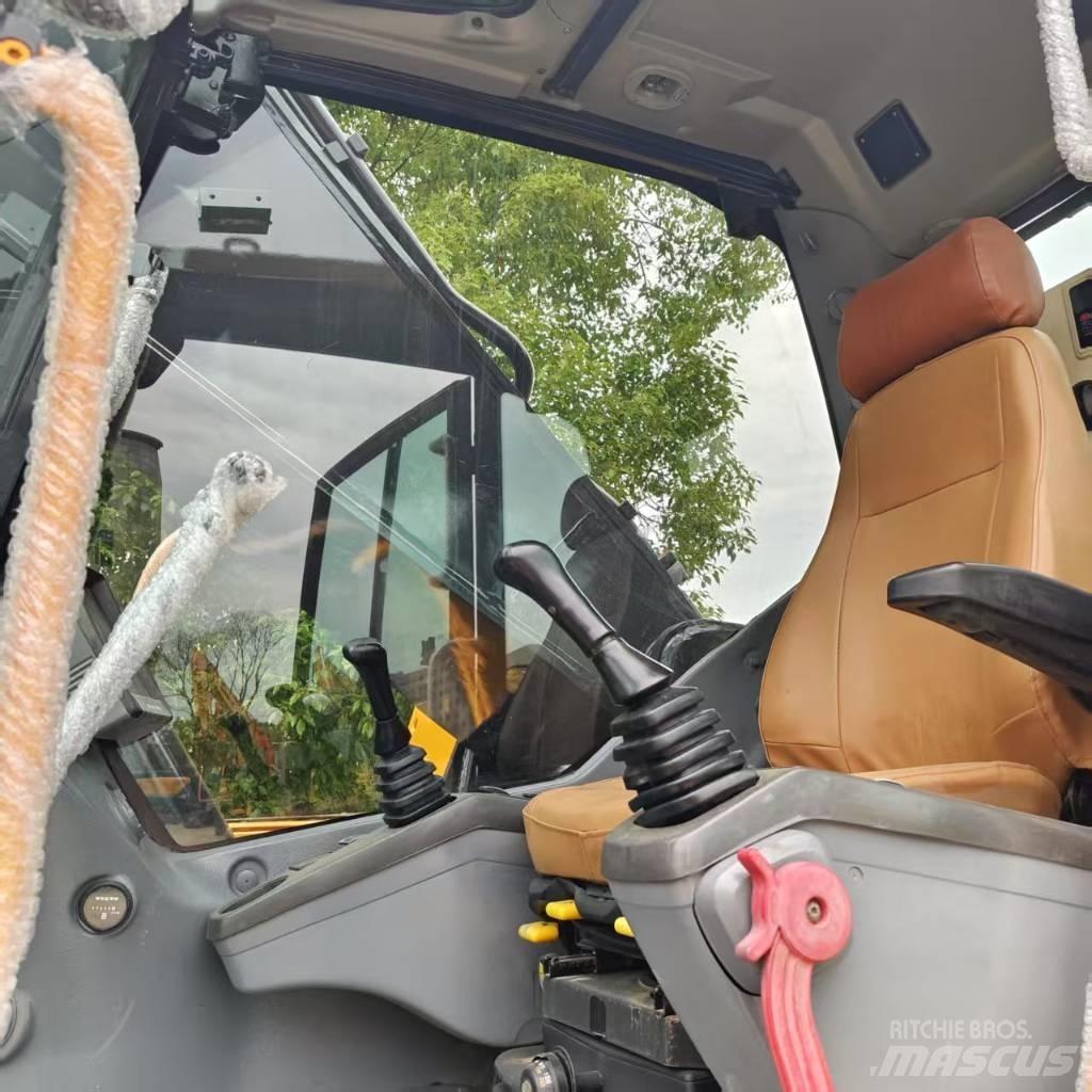 Volvo EC 380 Гусеничные экскаваторы
