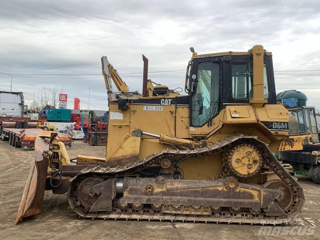CAT D 6 M XL Гусеничные бульдозеры