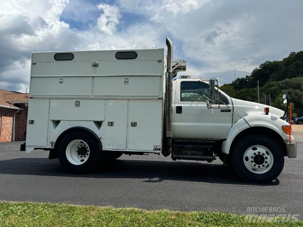 Ford F 650 Бортовые фургоны