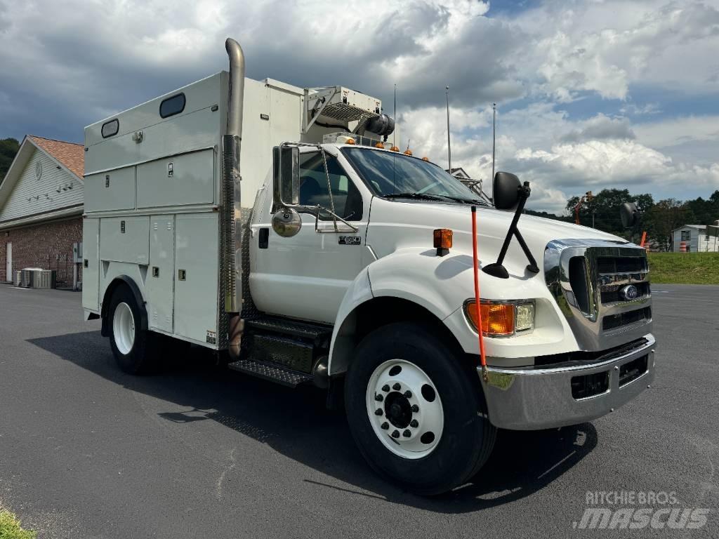Ford F 650 Бортовые фургоны