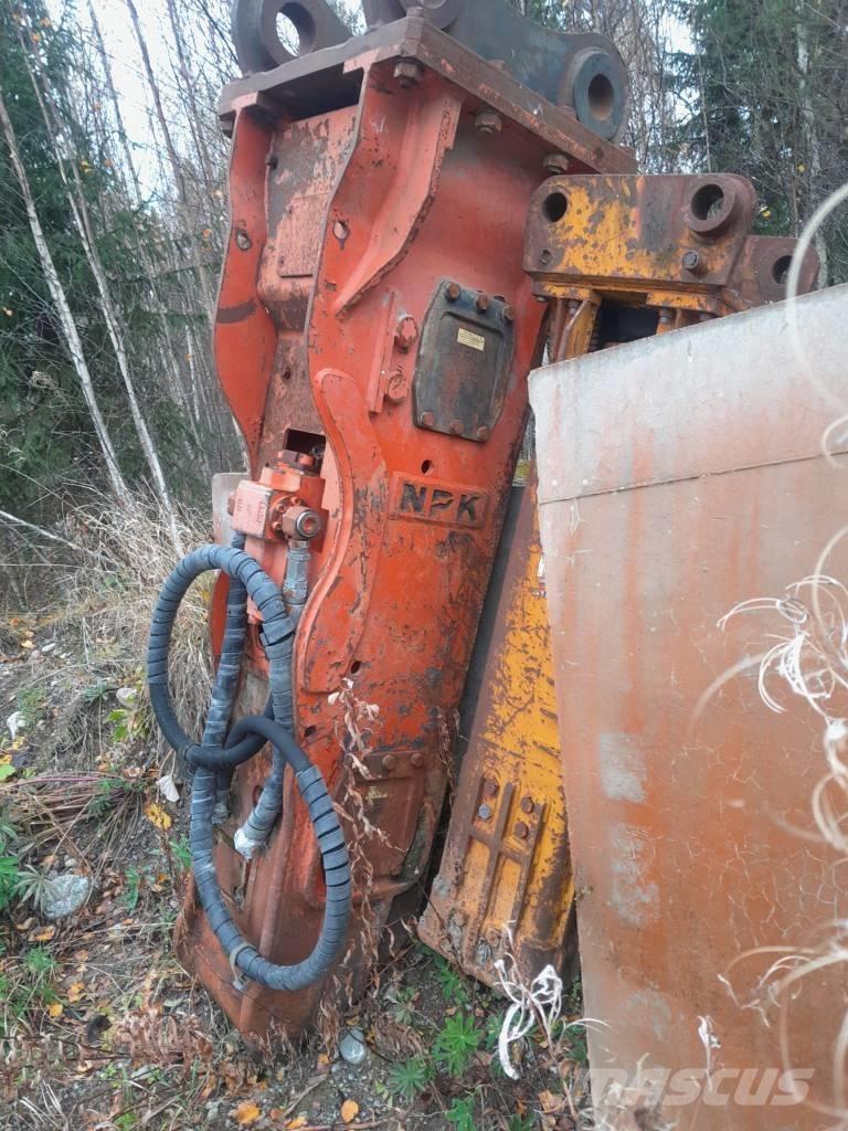 NPK E-216B Гидромолоты