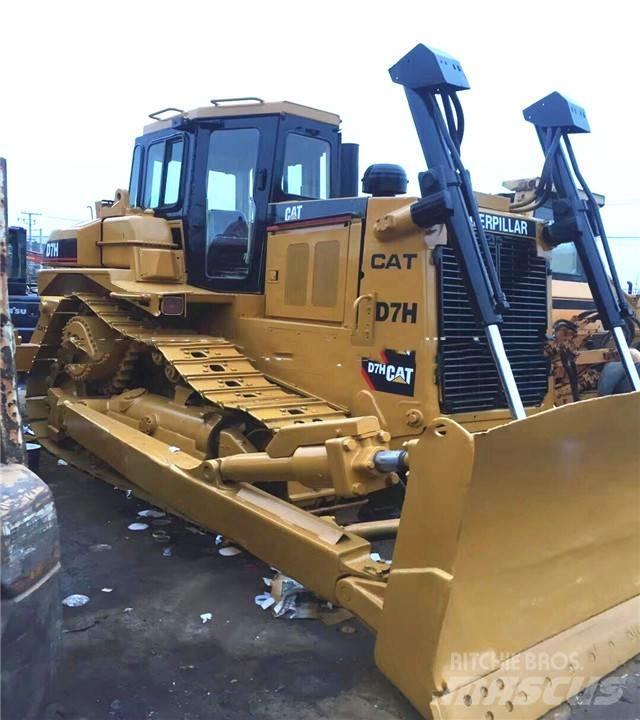 CAT D7H Гусеничные бульдозеры