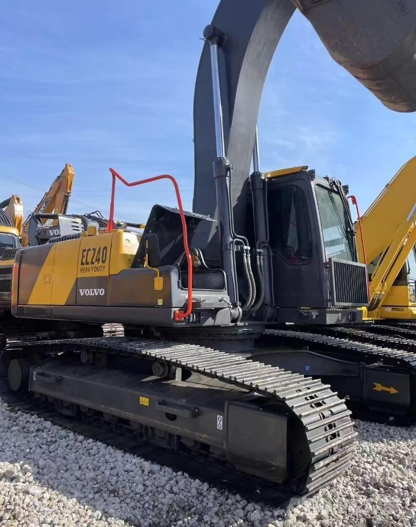 Volvo EC 240 Гусеничные экскаваторы