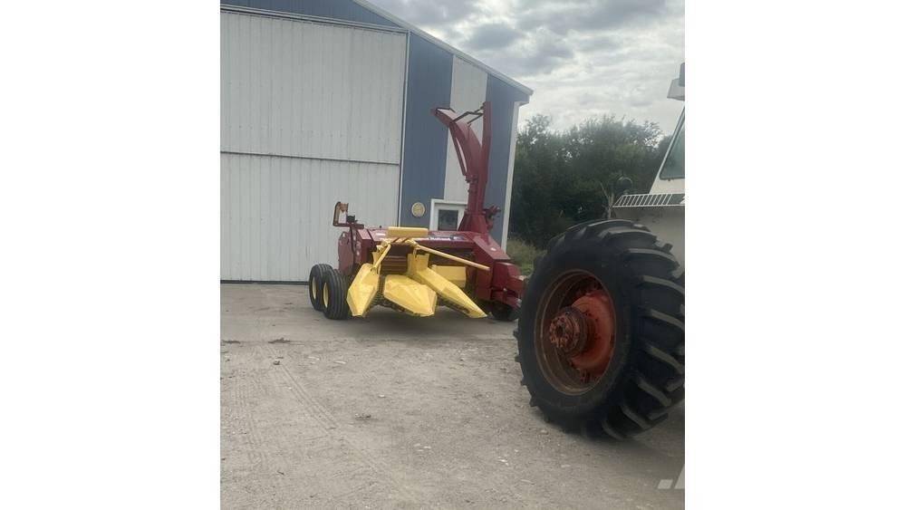 New Holland FP230 Прицепные кормоуборочные комбайны