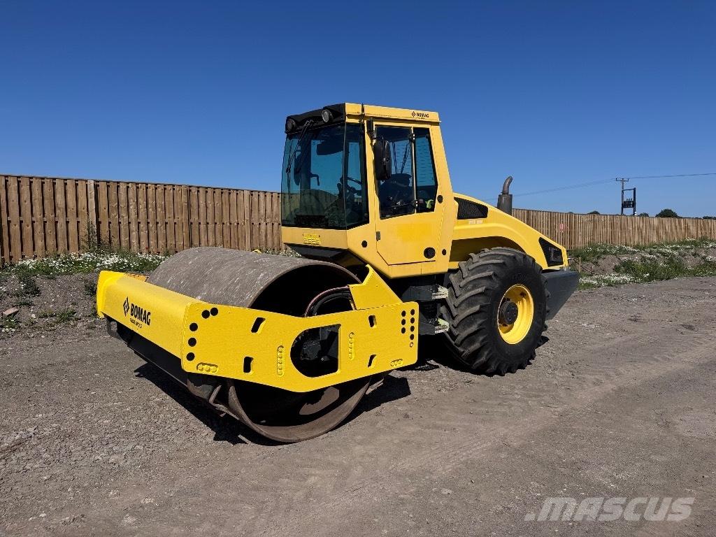 Bomag BW 213 D H-4 Грунтовые катки