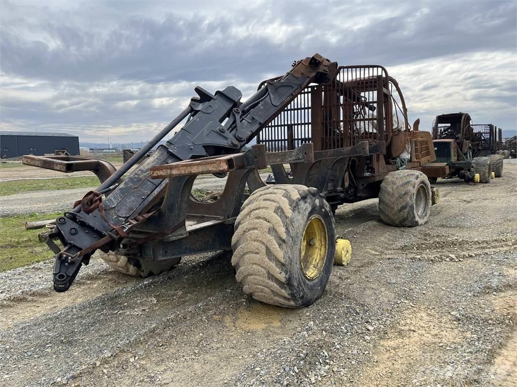 John Deere 1210E Форвардеры