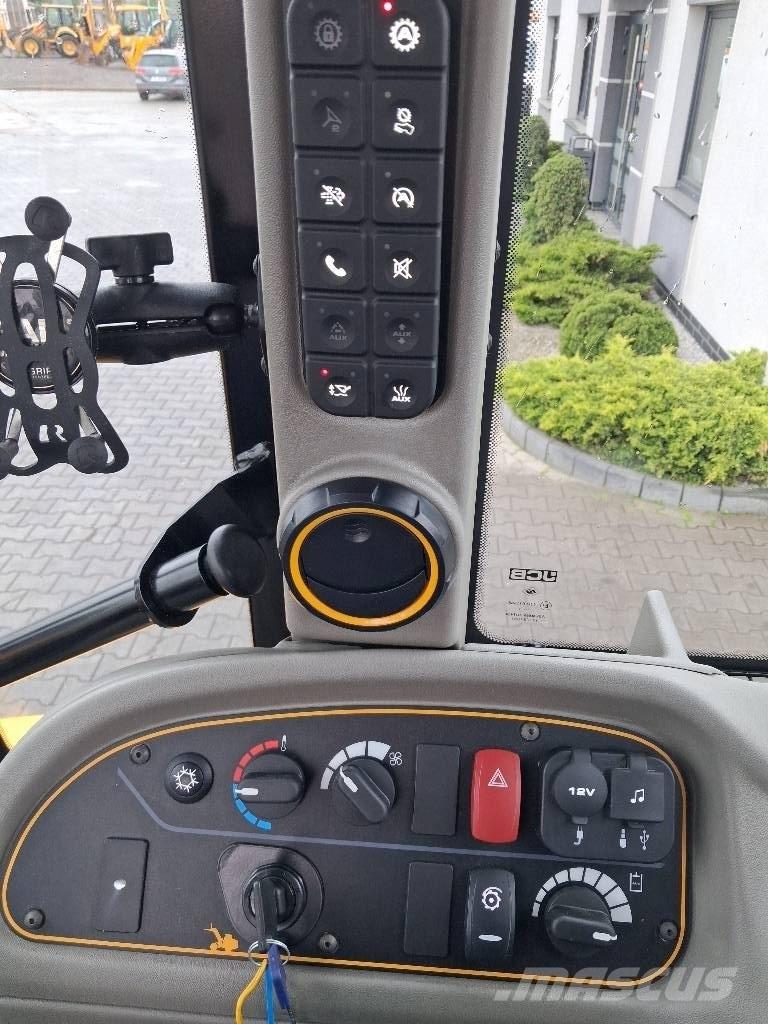 JCB TM 320 S AGRI Сельскохозяйственные телескопические погрузчики