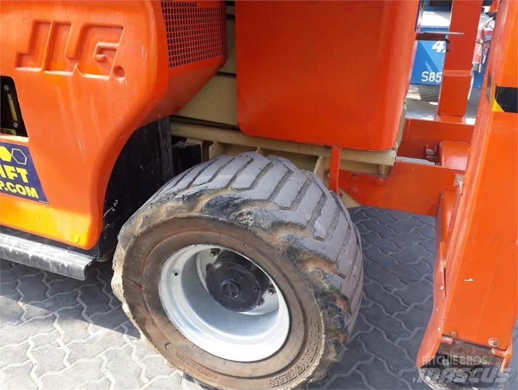 JLG 3394RT Ножничные подъемники