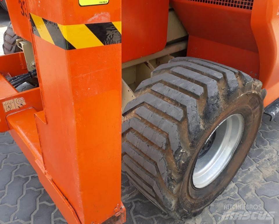 JLG 3394RT Ножничные подъемники