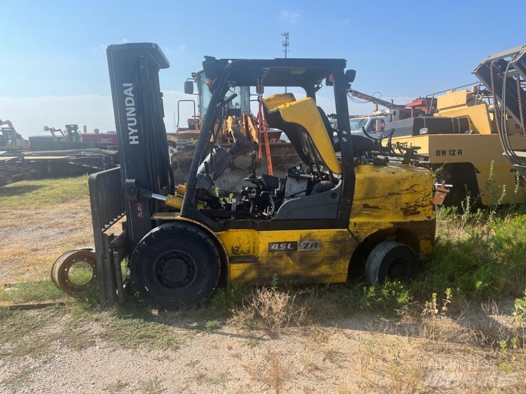 Hyundai 45 L-7 A Другие складские механизмы